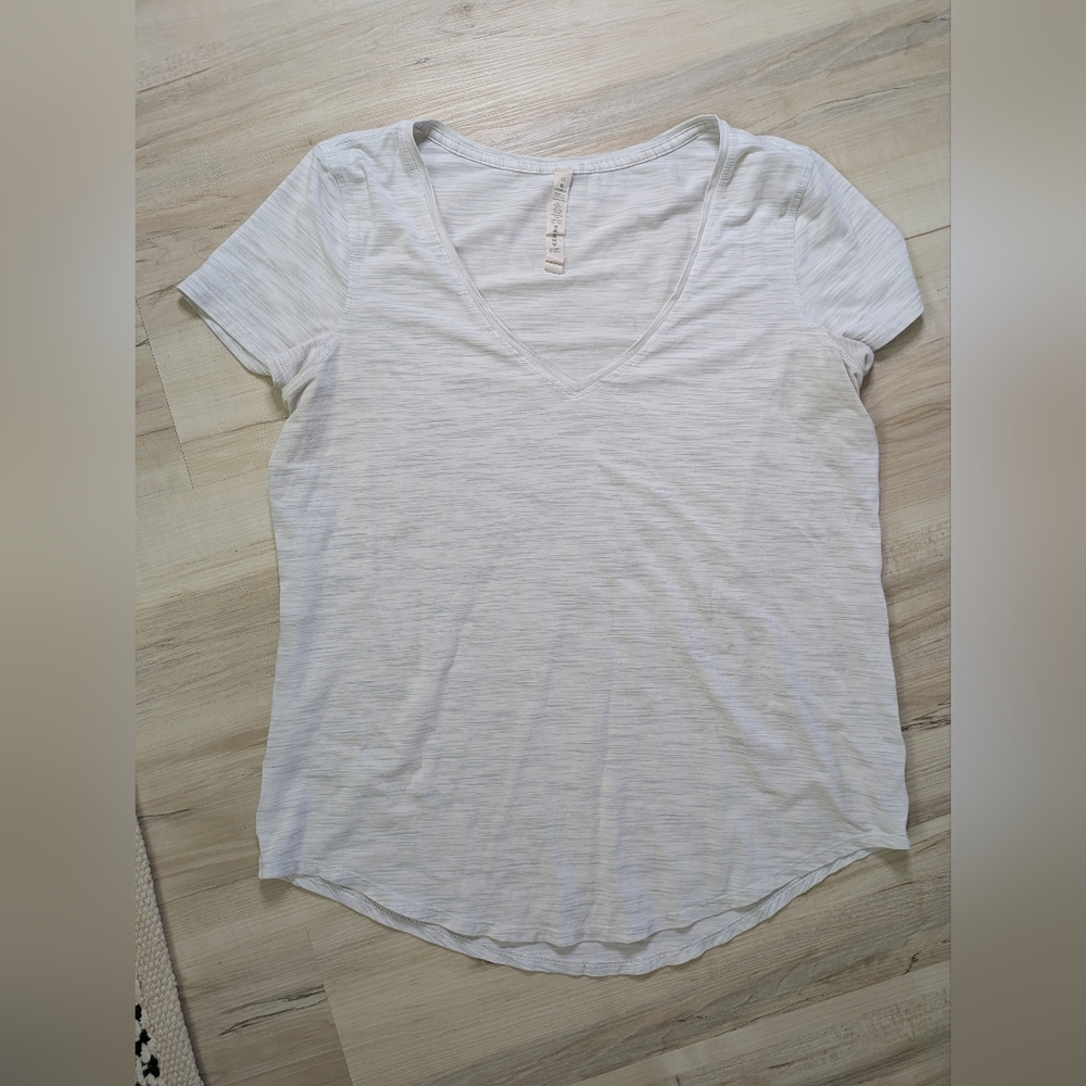 Light Heather Grey Lululemon Tshirt Size 10 Euc